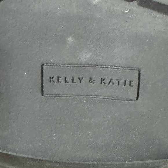 Kelly & Katie Women’s Y2K Size 9.5 Black Metal Accent Chunky Heel Loafers Preppy - Picture 13 of 13